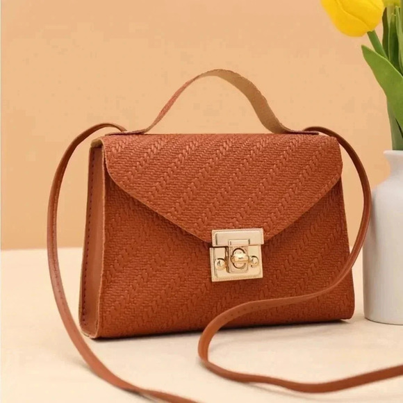 ⚠️Clearance Brown Lock Buckle Crossbody Bag - Picture 2 of 6